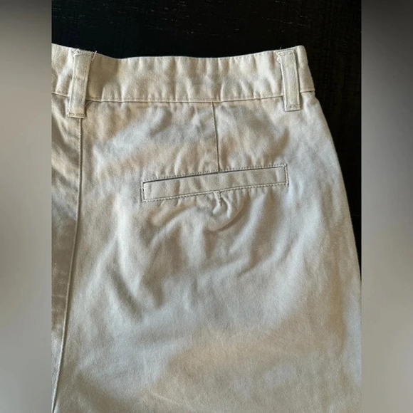 Dockers Gray Casual Chino Style High Rise Waist Shorts Women's Size 6 - Picture 3 of 4